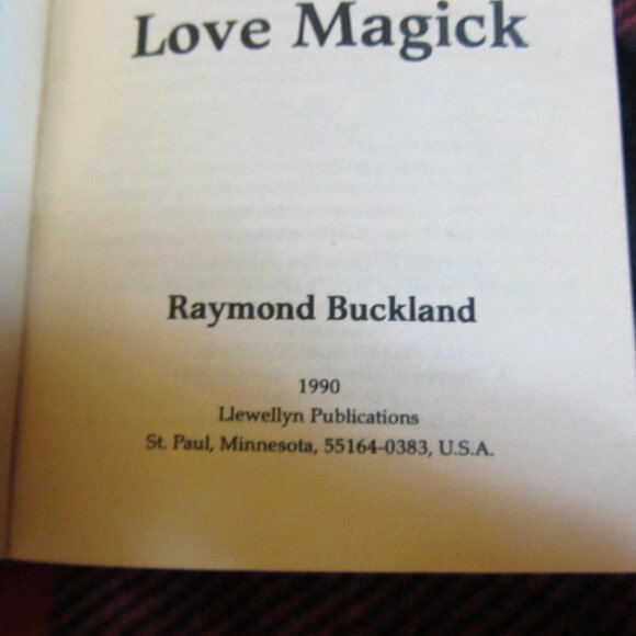 secrets of gypsy love magick paperback book raymond buckland vintage 1990 (B36) - Picture 3 of 3
